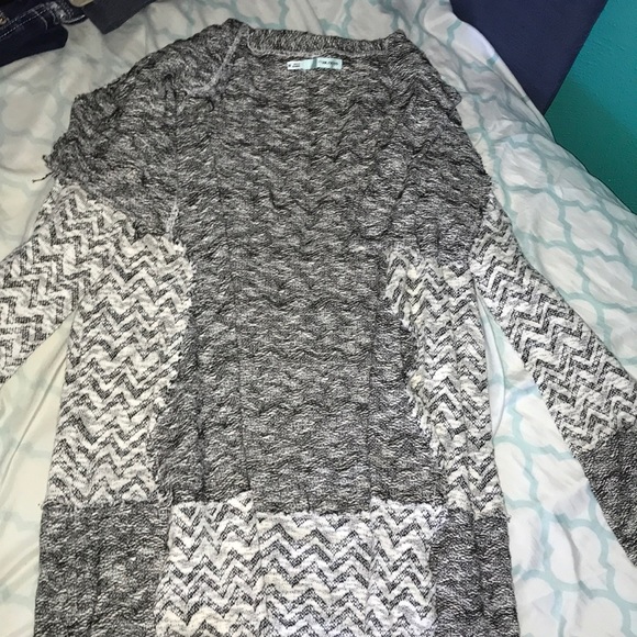 Maurice’s Cardigan - Picture 1 of 2